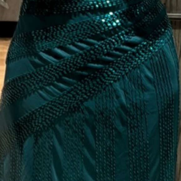 Green Prom/Wedding guest/Formal Occasion Dress St. PATRICK'S DAY - Picture 4 of 16